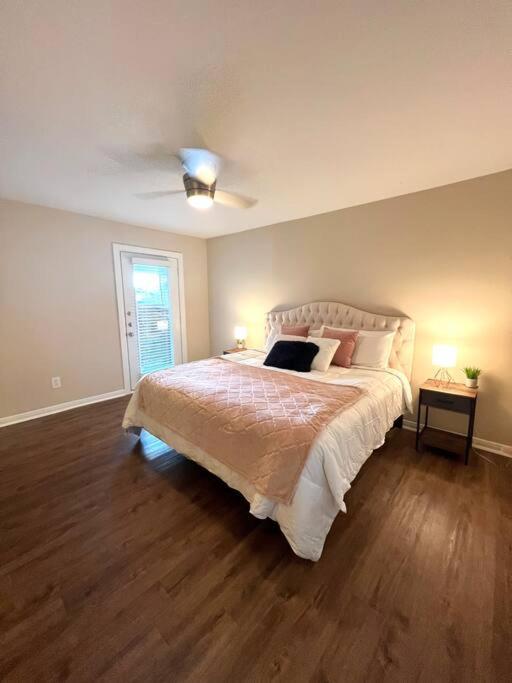 Lovely 2 Bedroom/2 Bath Houston, Heights/Galleria المظهر الخارجي الصورة