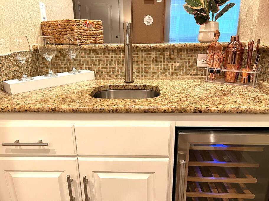 Lovely 2 Bedroom/2 Bath Houston, Heights/Galleria المظهر الخارجي الصورة